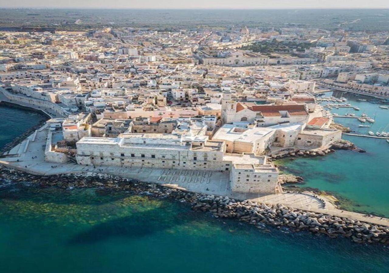 Suite Da Nonno Luigi 100 Metri Dal Mare Giovinazzo Buitenkant foto