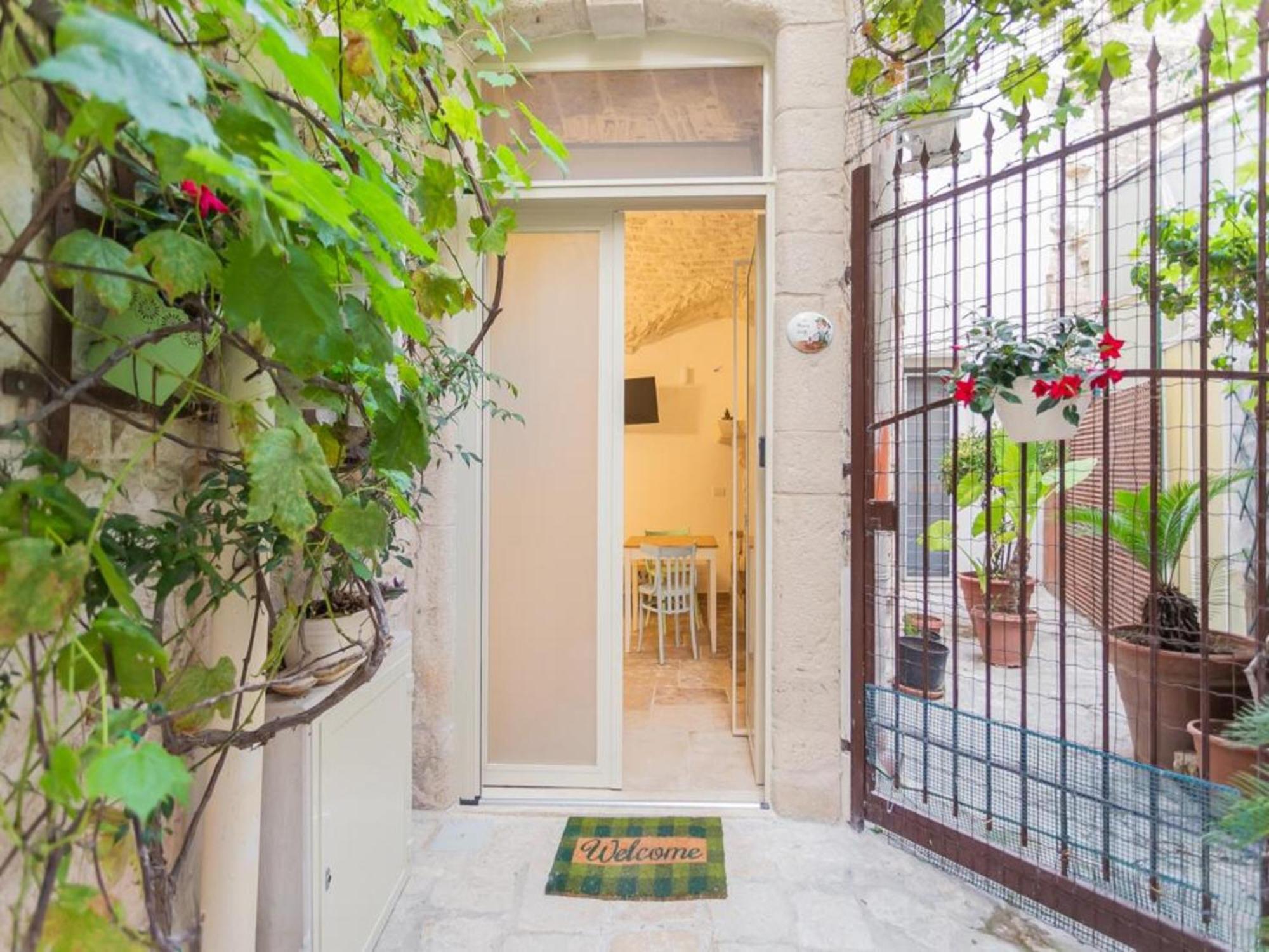 Suite Da Nonno Luigi 100 Metri Dal Mare Giovinazzo Buitenkant foto